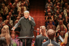 Neeme-Jarvi_Jarvi-Academy-Symphony-Orchestra_photo-credit-Toiv-Joul