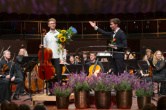 Theodor-Sink-cello-Gabriel-Pernet-and-Jarvi-Academy-Sinfonietta_photo-credit-Taavi-Kull