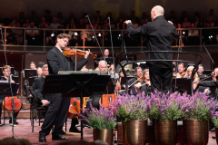 Amihai-Grosz-Paavo-Jarvi-and-Estonian-Festival-Orchestra-5-_photo-credit-Kaupo-Kikkas