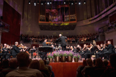 Amihai-Grosz-Paavo-Jarvi-and-Estonian-Festival-Orchestra-_photo-credit-Kaupo-Kikkas