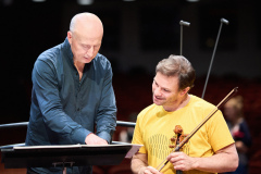 Paavo-Jarvi-and-Amihai-Grosz_photo-credit-Kaupo-Kikkas