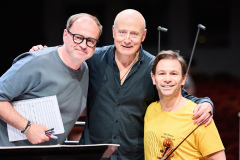 Tonu-Korvits-Paavo-Jarvi-and-Amihai-Grosz-2_photo-credit-Kaupo-Kikkas