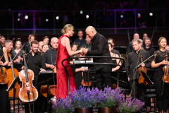 Liisa-Hobepappel_Paavo-Jarvi_Estonian-Festival-Orchestra_photo-credit-Kaupo-Kikkas