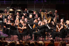 Paavo-Jarvi_Estonian-Festival-Orchestra-4_photo-credit-Kaupo-Kikkas