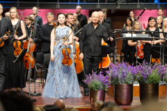 Paloma-So_Paavo-Jarvi_Estonian-Festival-Orchestra-2_photo-credt-Taavi-Kull