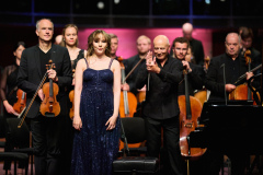 Tahe-Lee-Liiv_Paavo-Jarvi_Estonian-Festival-Orchestra-4_photo-credit-Kaupo-Kikkas