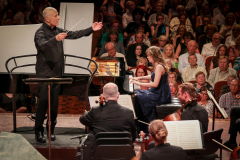 Tahe-Lee-Liiv_Paavo-Jarvi_Estonian-Festival-Orchestra_photo-credt-Toiv-Joul
